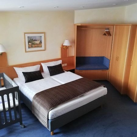 Russmann Hotel & Living Goldbach  Ngoại thất bức ảnh